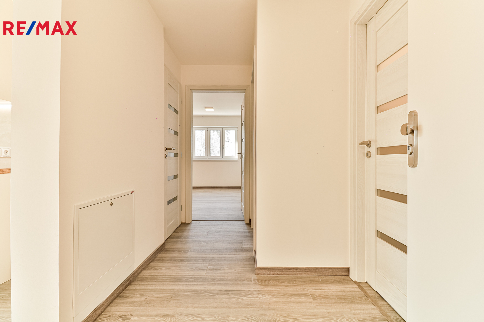 +420 739 604 767 I www.vaclavadamcik.cz I vaclav.adamcik@re-max.cz I pronájem bytu 3+kk Kaňovice