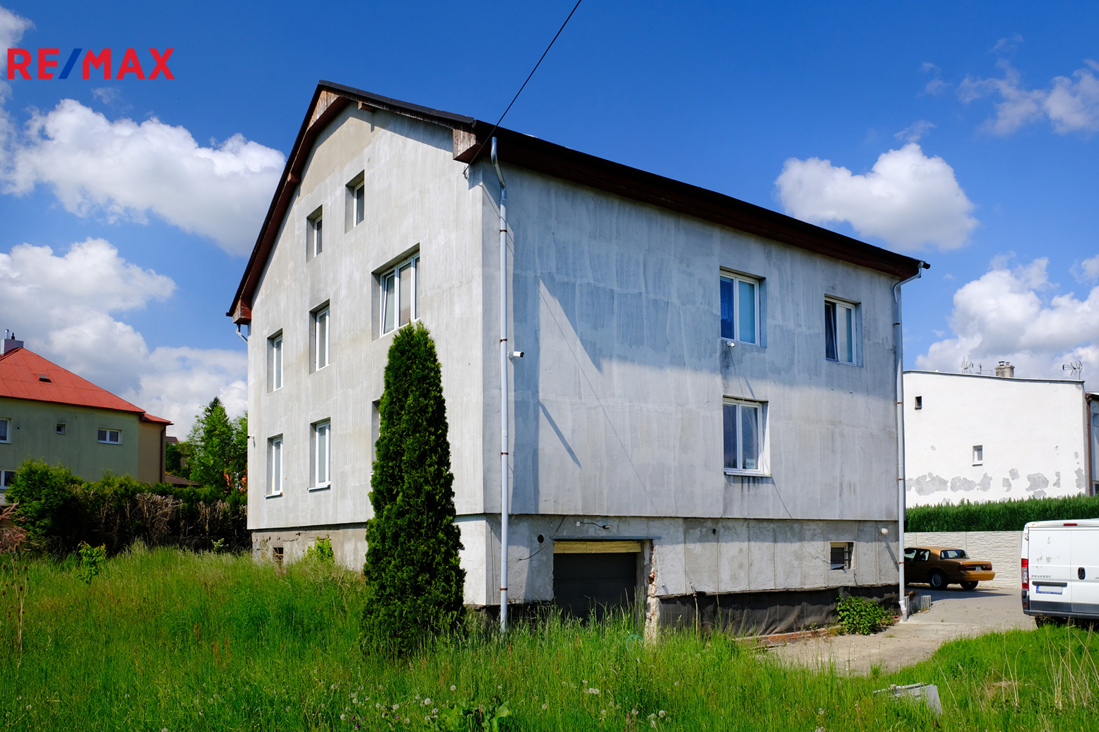 +420 604 191 744 I denisa.myslivcova@re-max.cz