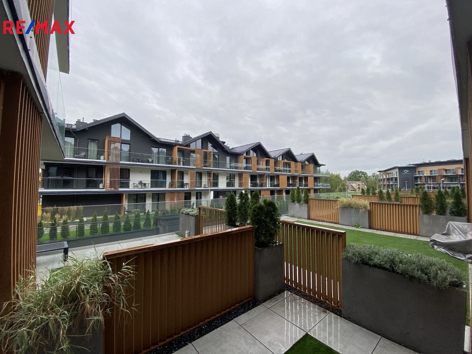 +420 776 335 999, ladislav.urbancik@re-max.cz