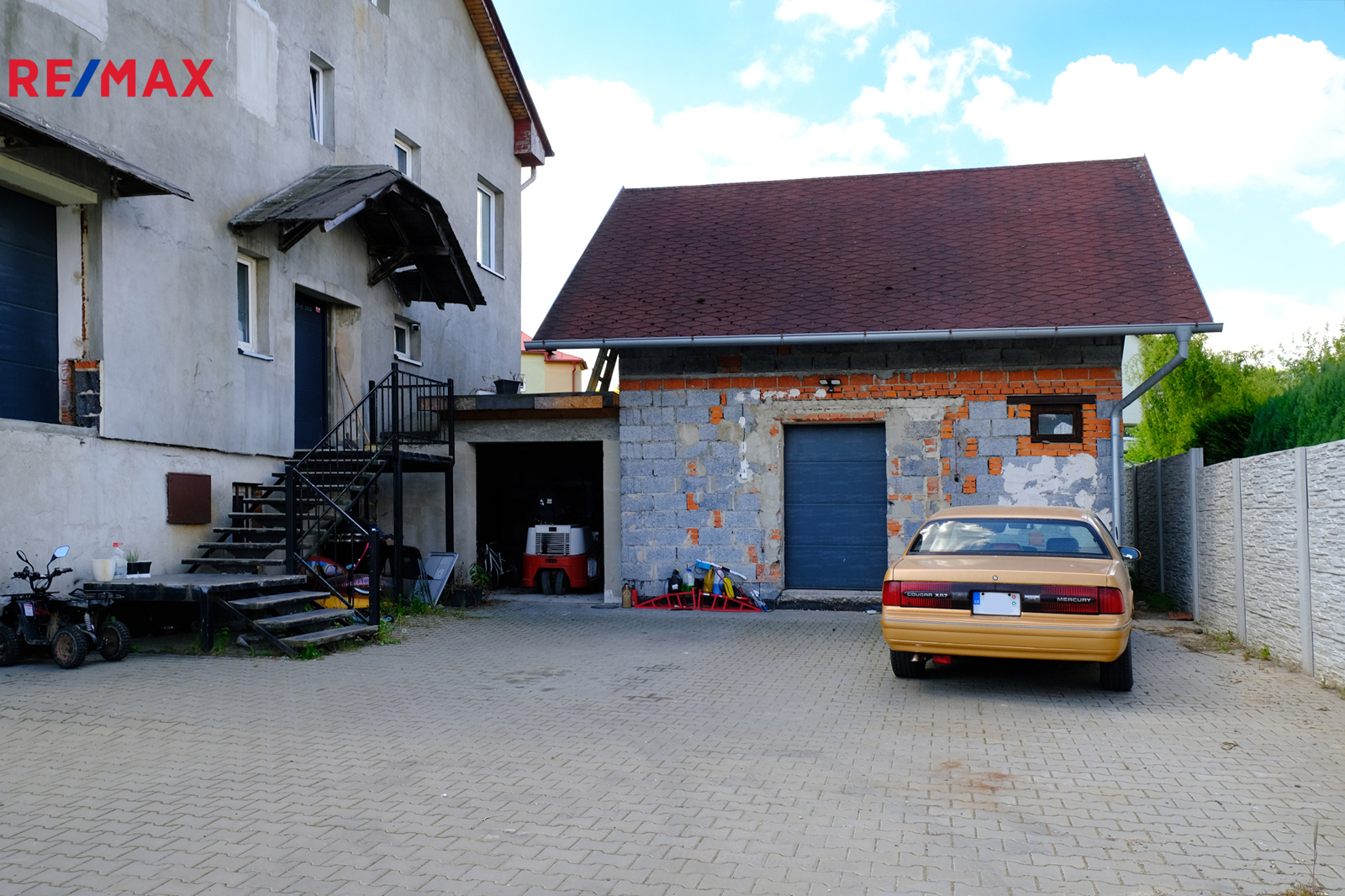 +420 604 191 744 I denisa.myslivcova@re-max.cz