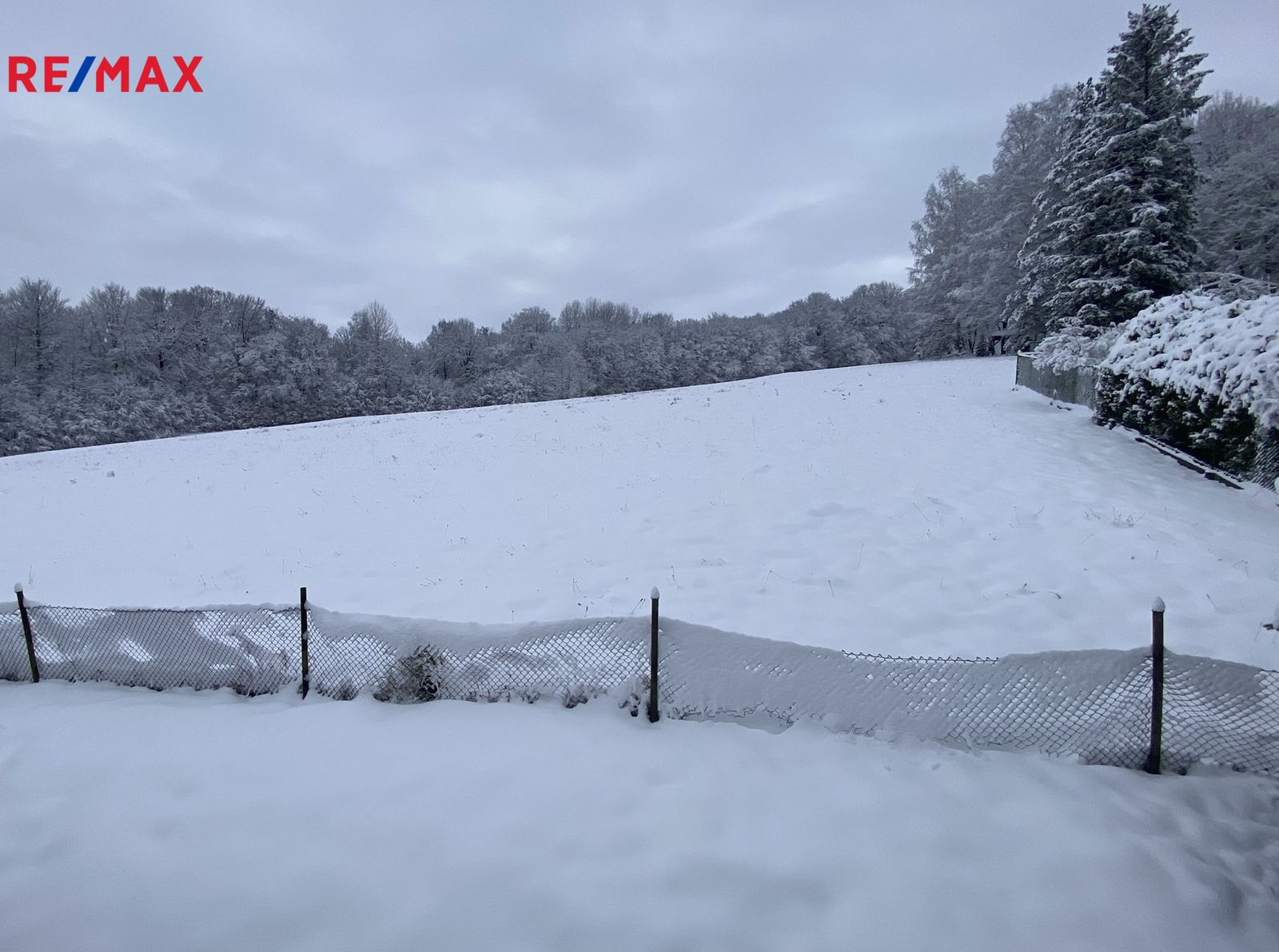 +420 776 335 999, ladislav.urbancik@re-max.cz