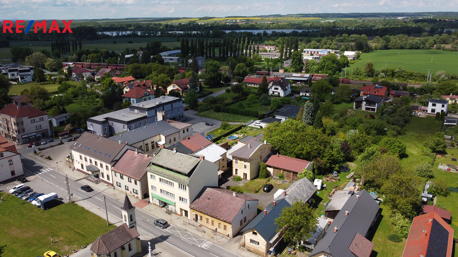 +420 739 604 767 I www.vaclavadamcik.cz I vaclav.adamcik@re-max.cz
