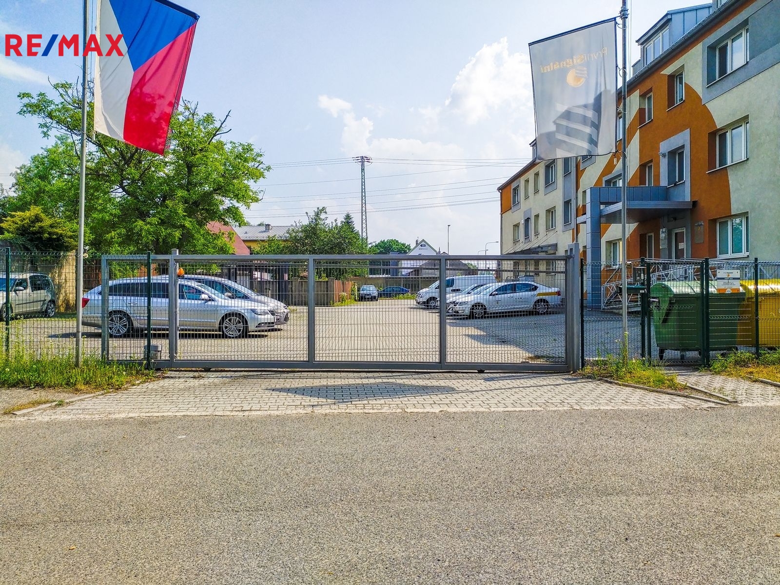 +420 739 604 767 I www.vaclavadamcik.cz I vaclav.a