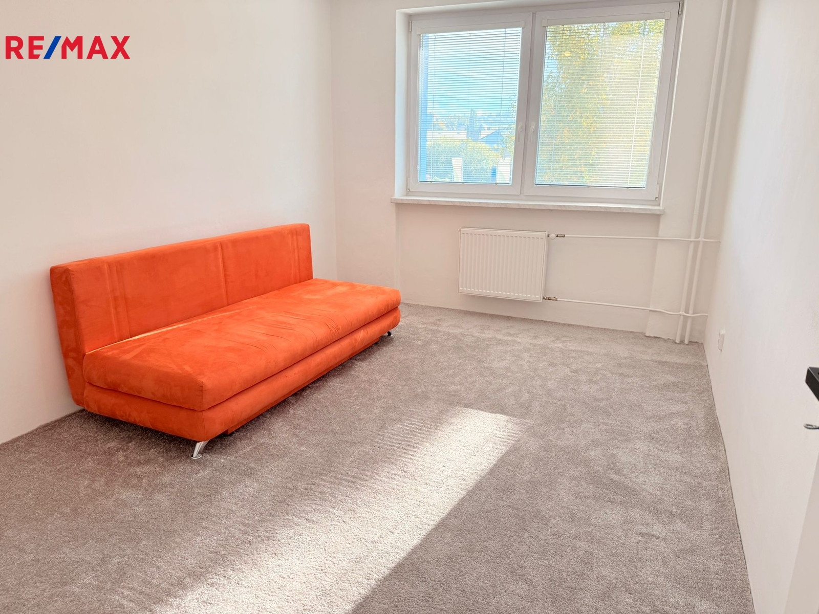 +420 604 191 744 I denisa.myslivcova@re-max.cz