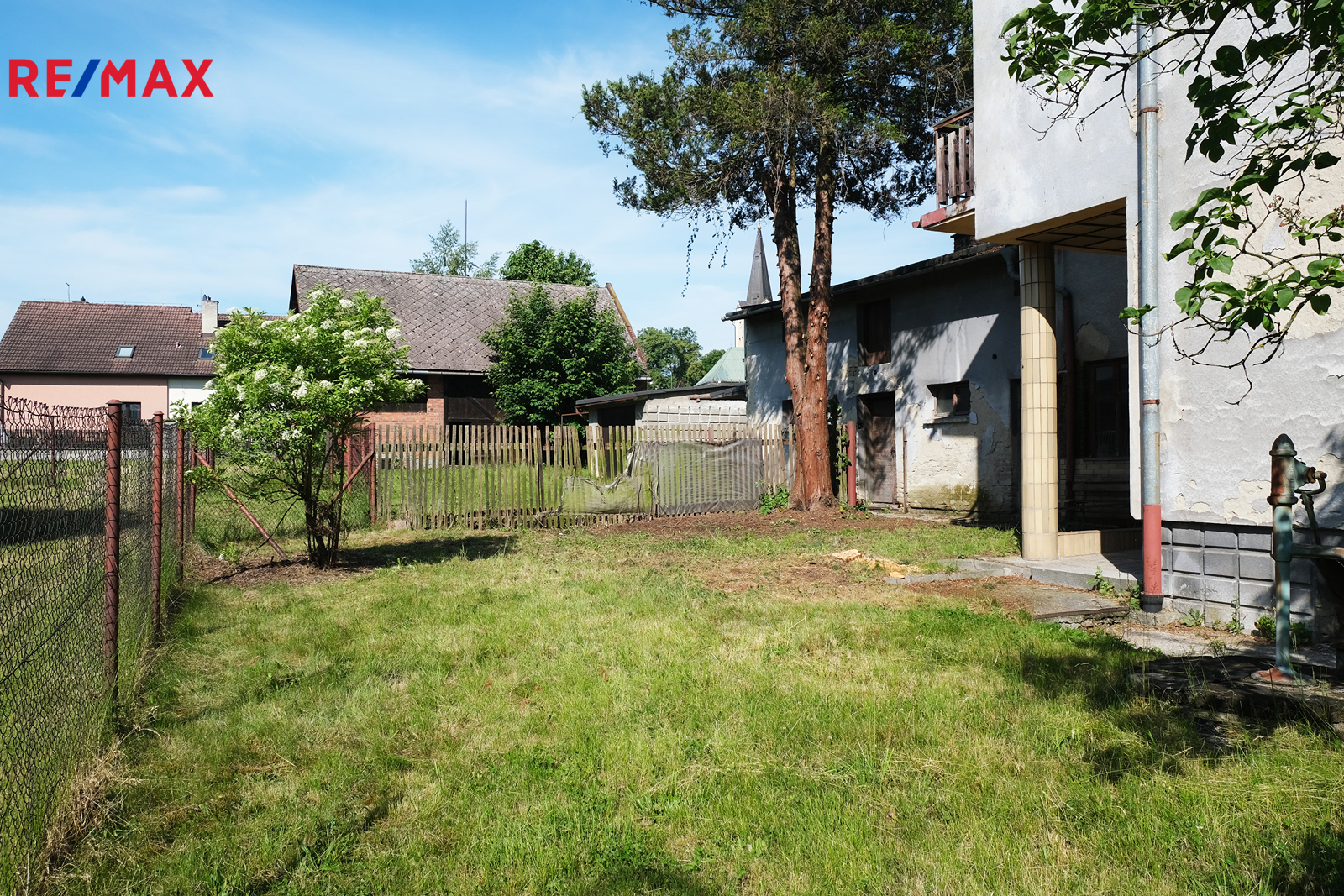 +420 604 191 744 I denisa.myslivcova@re-max.cz
