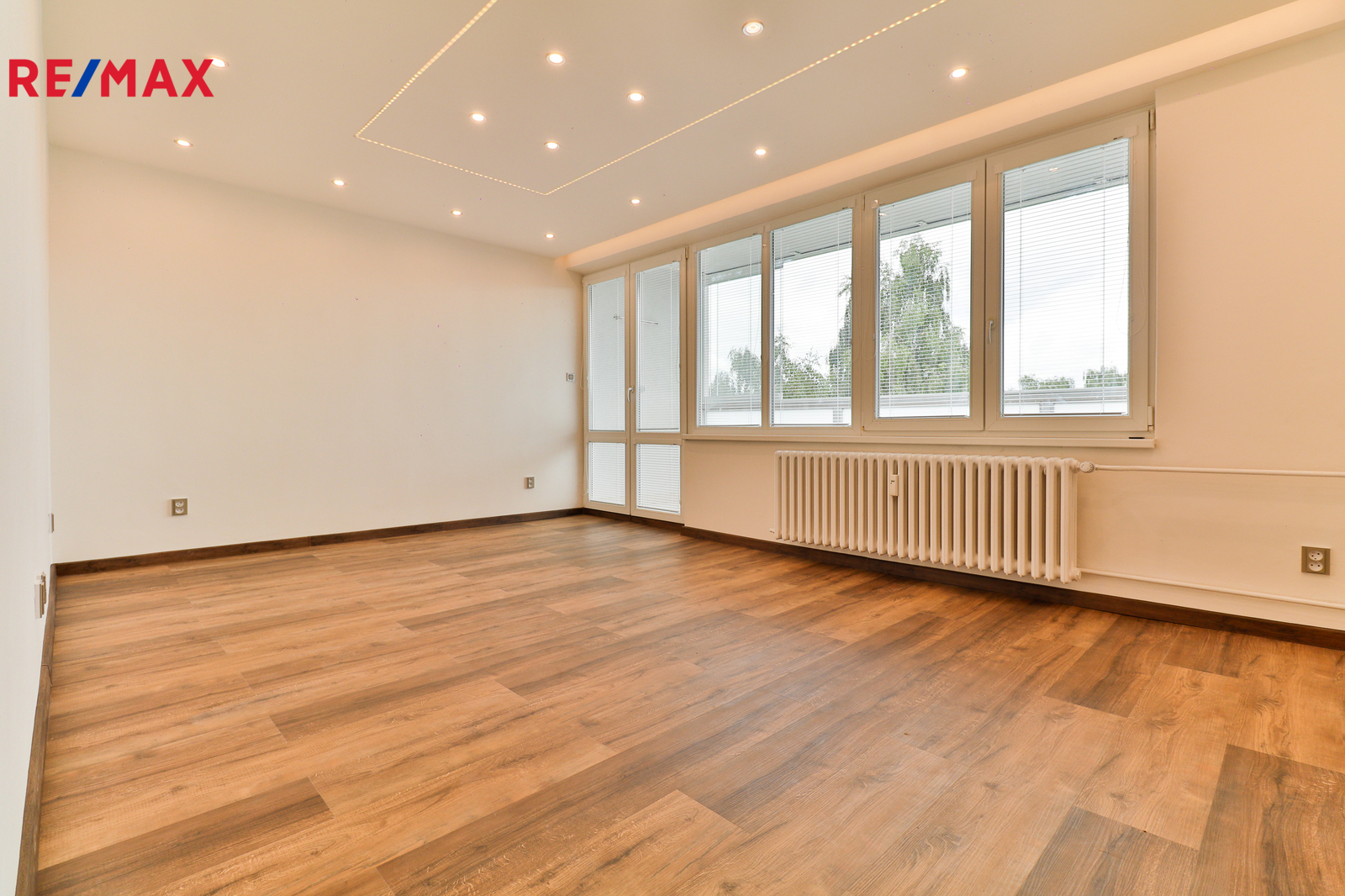 +420 739 604 767 I www.vaclavadamcik.cz I vaclav.a