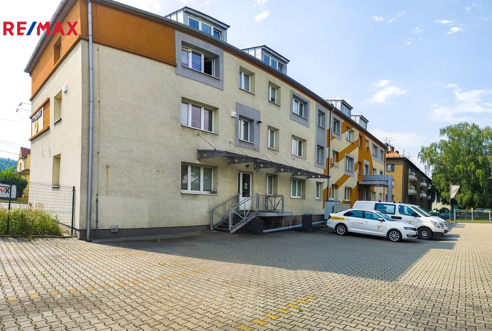 +420 739 604 767 I www.vaclavadamcik.cz I vaclav.a