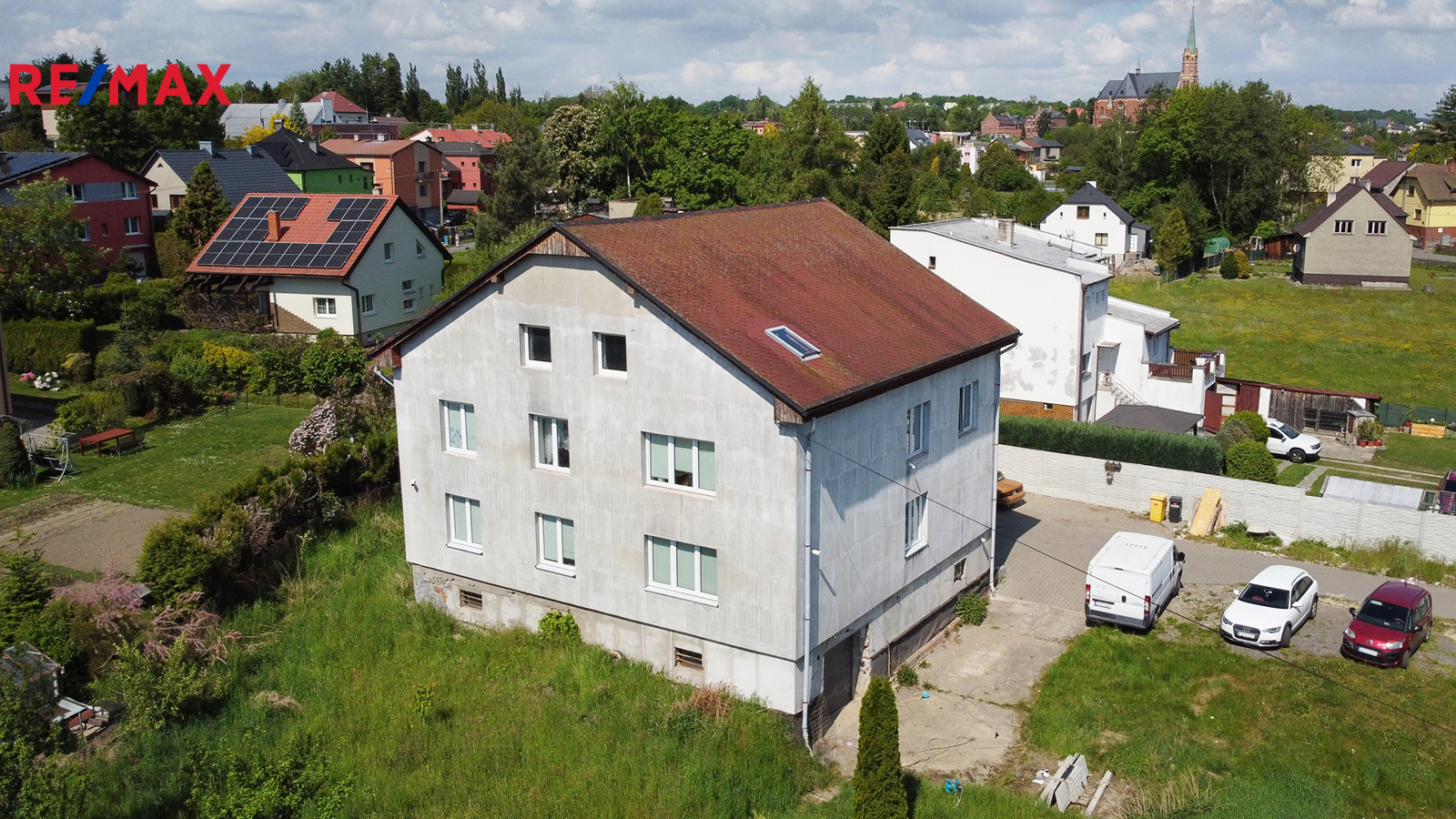 +420 604 191 744 I denisa.myslivcova@re-max.cz