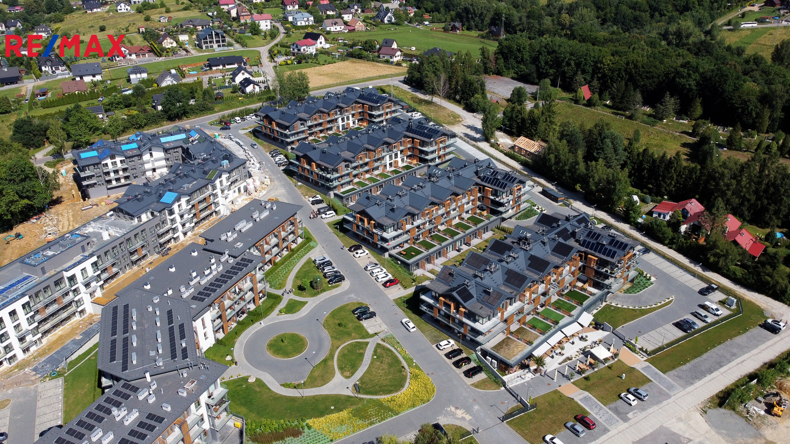 +420 776 335 999, ladislav.urbancik@re-max.cz