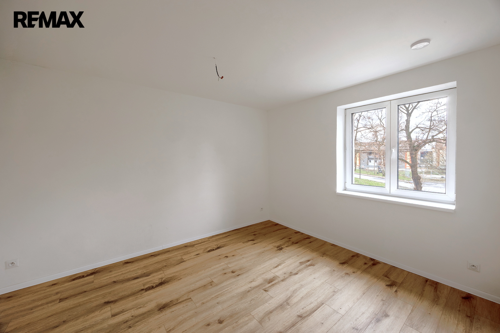 Petr Sonnenschein | +420 778 750 999 | REMAX Centr