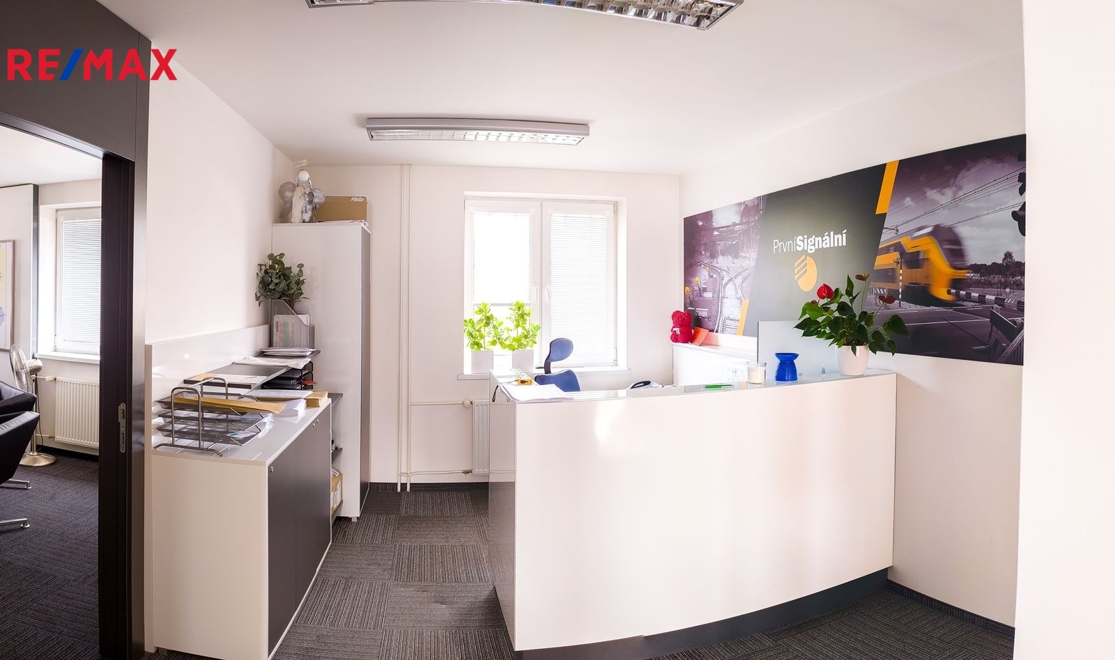 +420 739 604 767 I www.vaclavadamcik.cz I vaclav.a