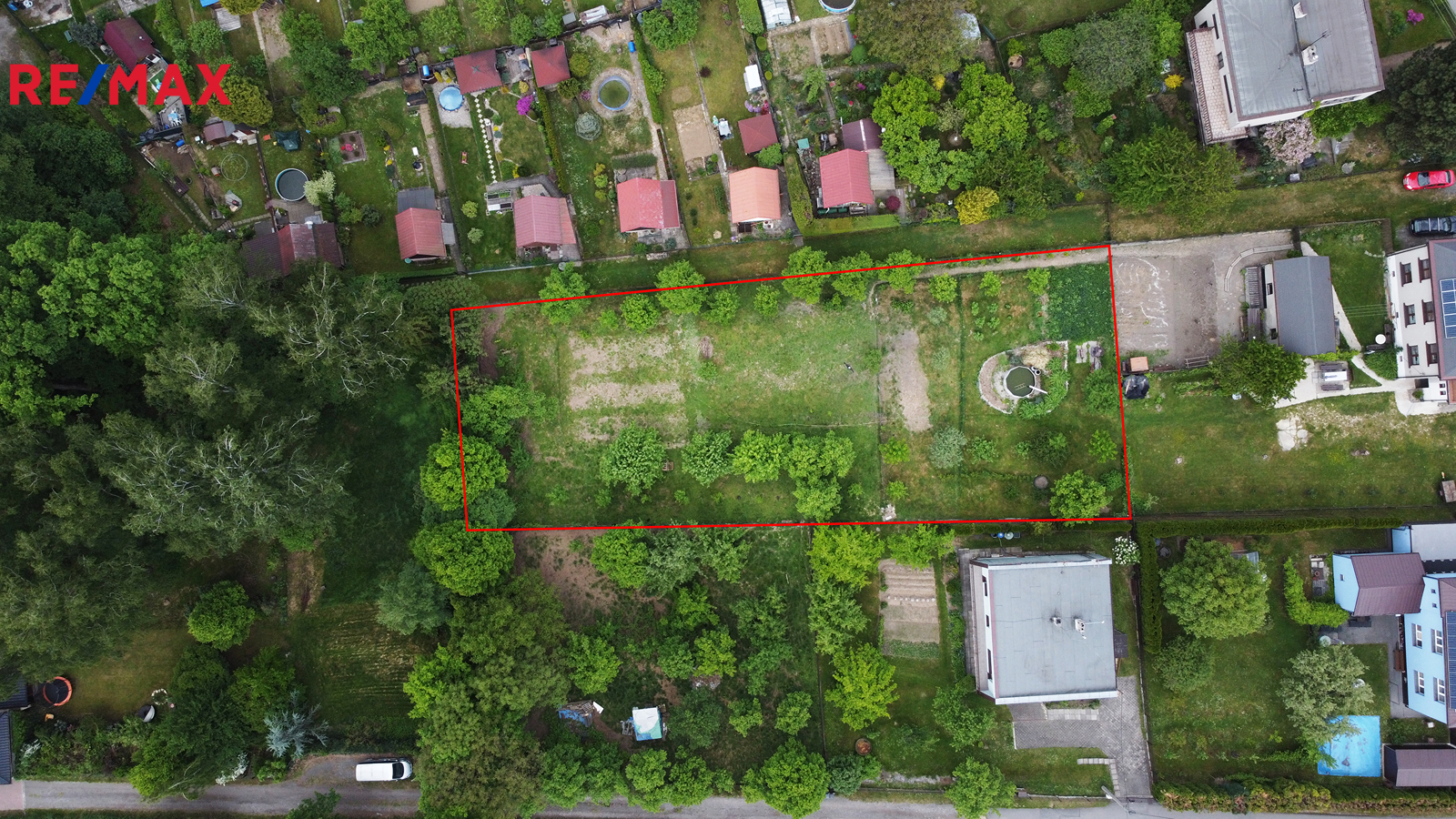 +420 776 335 999, ladislav.urbancik@re-max.cz