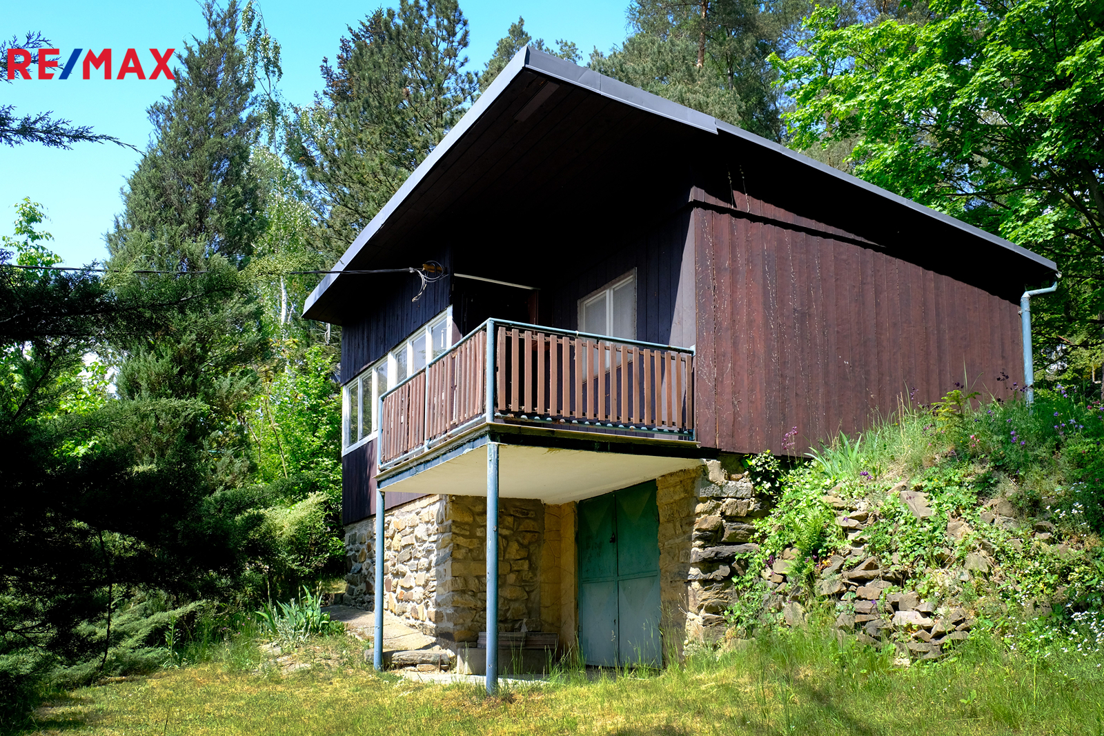 +420 776 335 999, ladislav.urbancik@re-max.cz