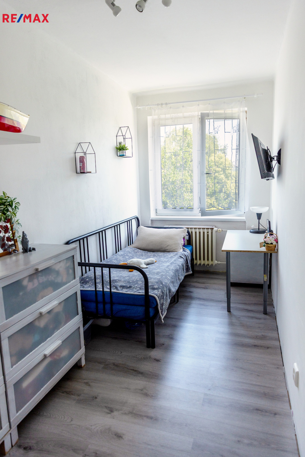 +420 721 415 122 lucie.krechterova@re-max.cz