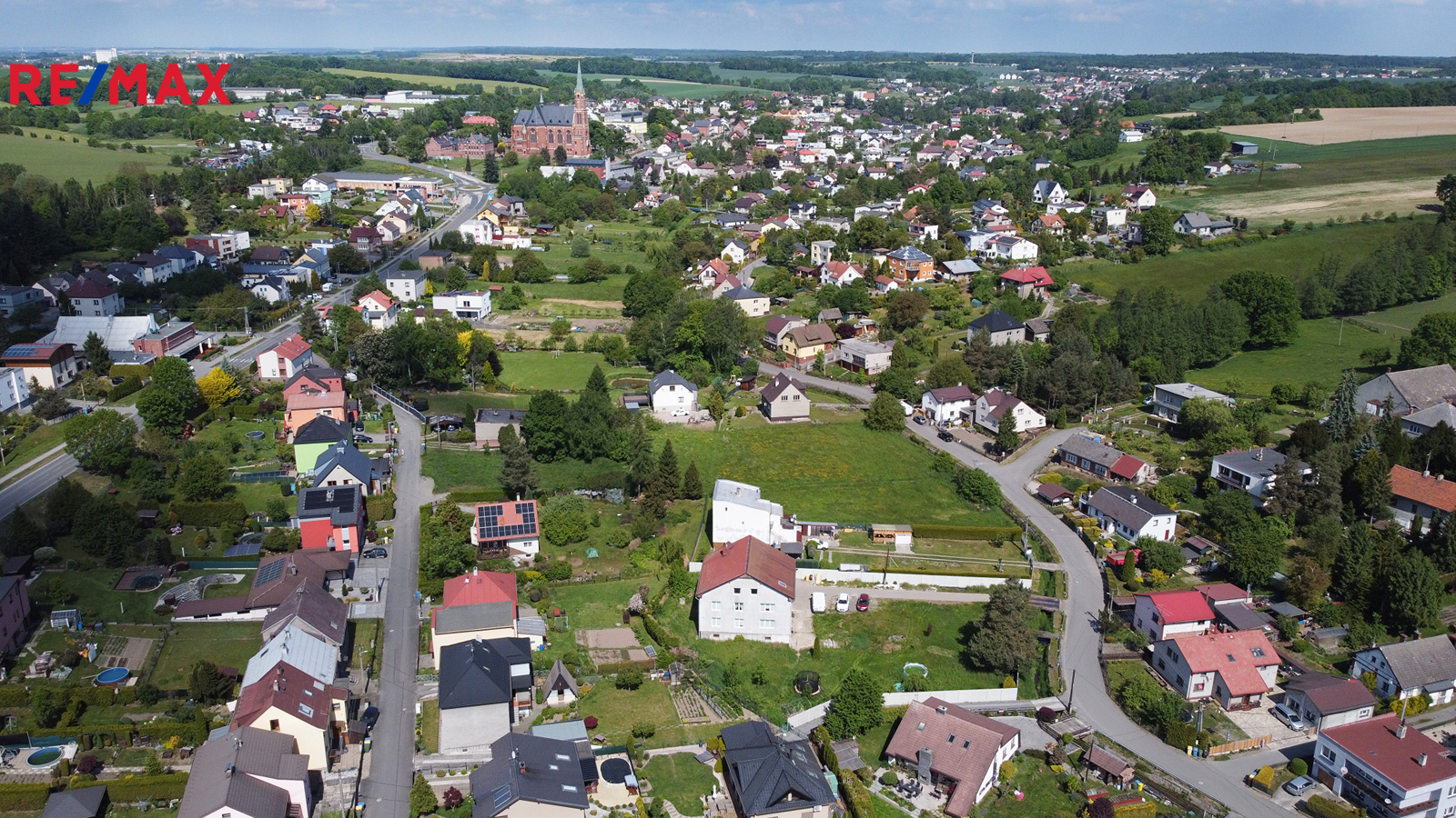 +420 604 191 744 I denisa.myslivcova@re-max.cz