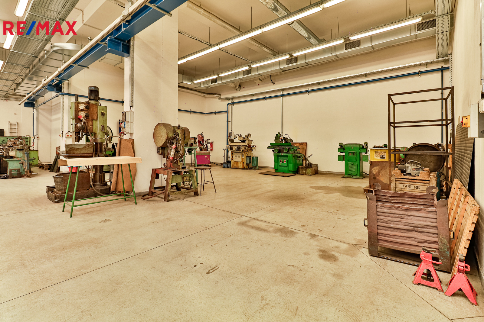 +420 739 604 767 I vaclav.adamcik@re-max.cz I pron