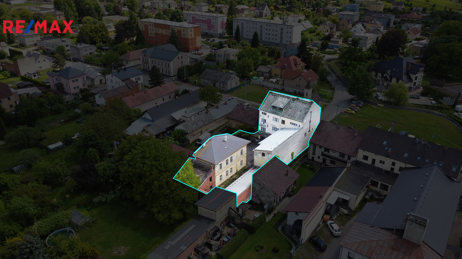 +420 739 604 767 I www.vaclavadamcik.cz I vaclav.adamcik@re-max.cz