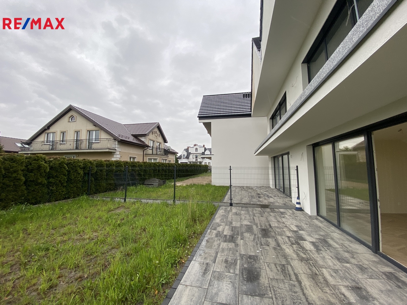 +420 776 335 999, ladislav.urbancik@re-max.cz