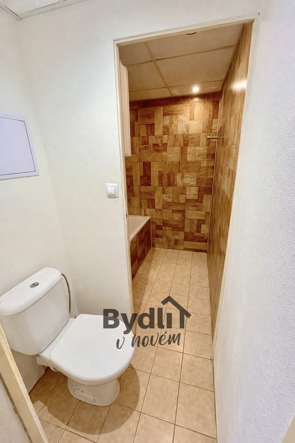 ecad081a-8f4c-436b-be74-b833d6ca6305