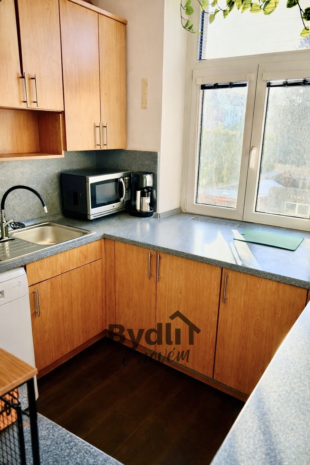 589e9cca-640b-4e8f-bb5c-3421f113b5a2