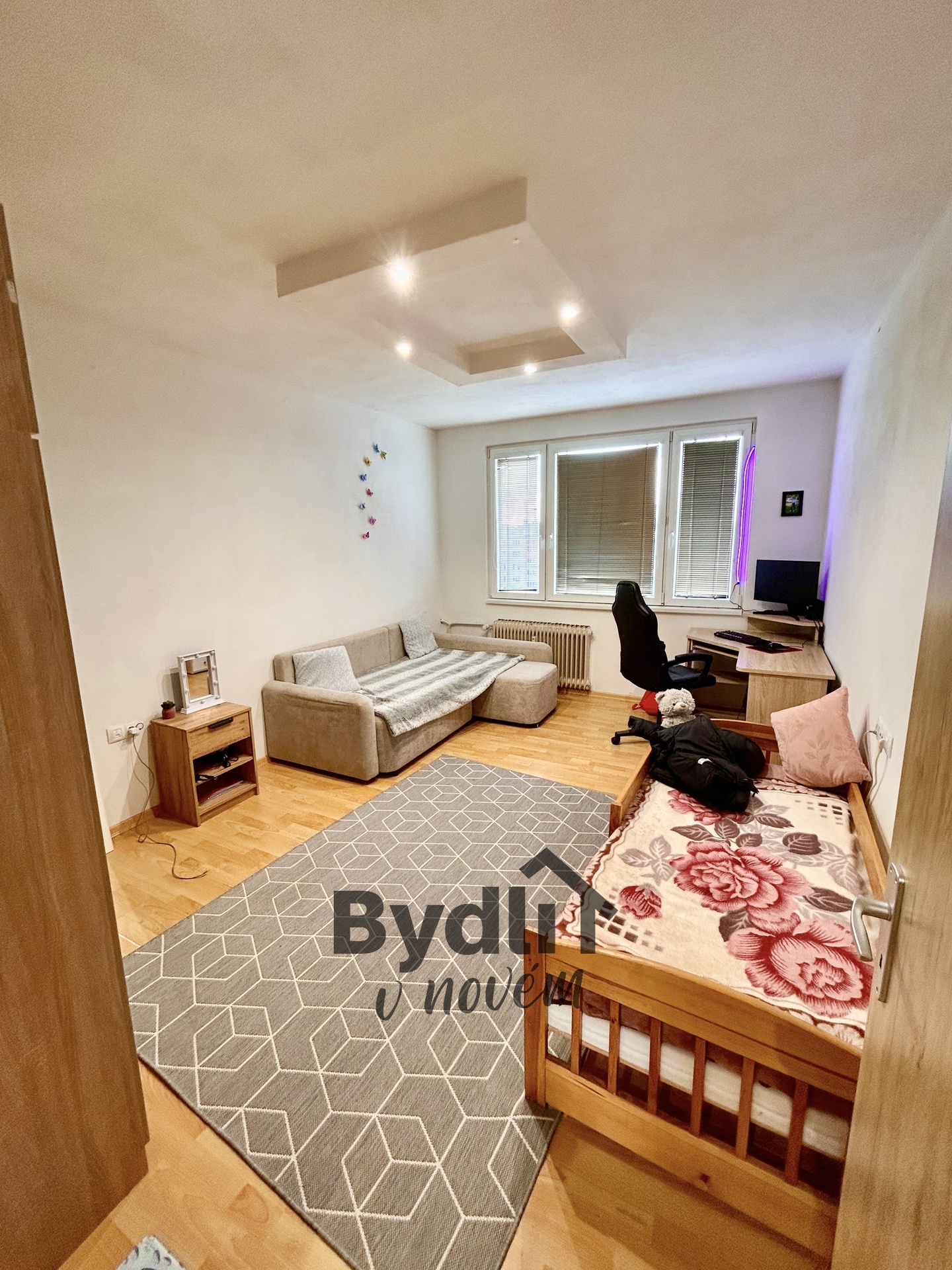 55CC4D2C-9C98-4C1A-828C-8EFBEA785448_1_201_a