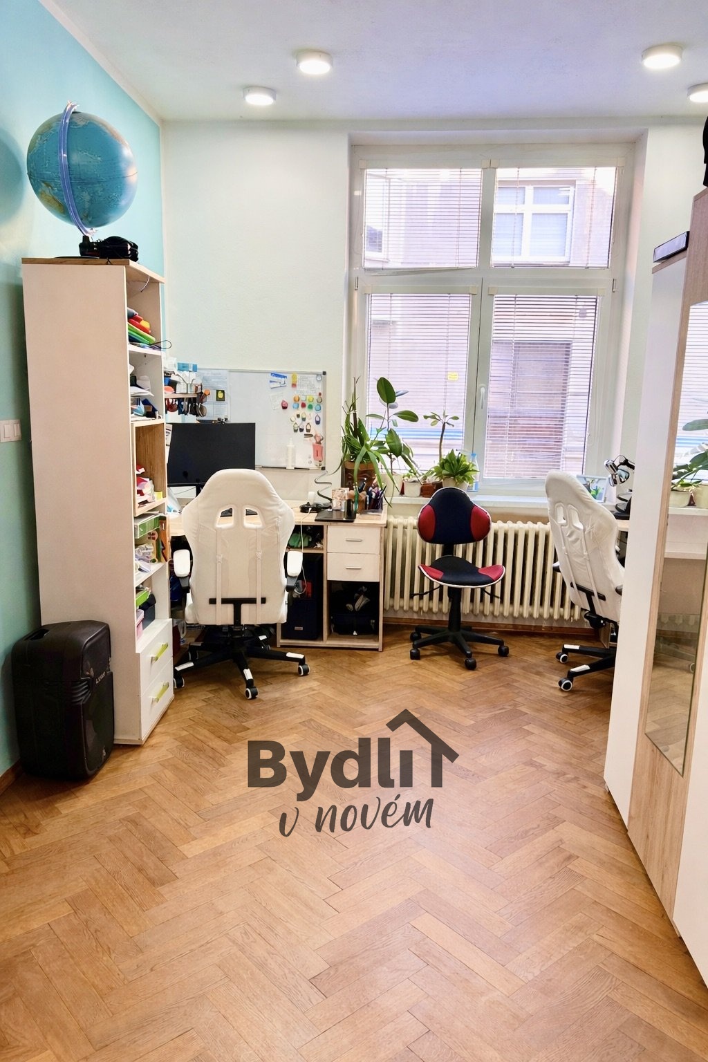 B1211E39-3363-4748-B93C-214B668DCE4A_1_201_a