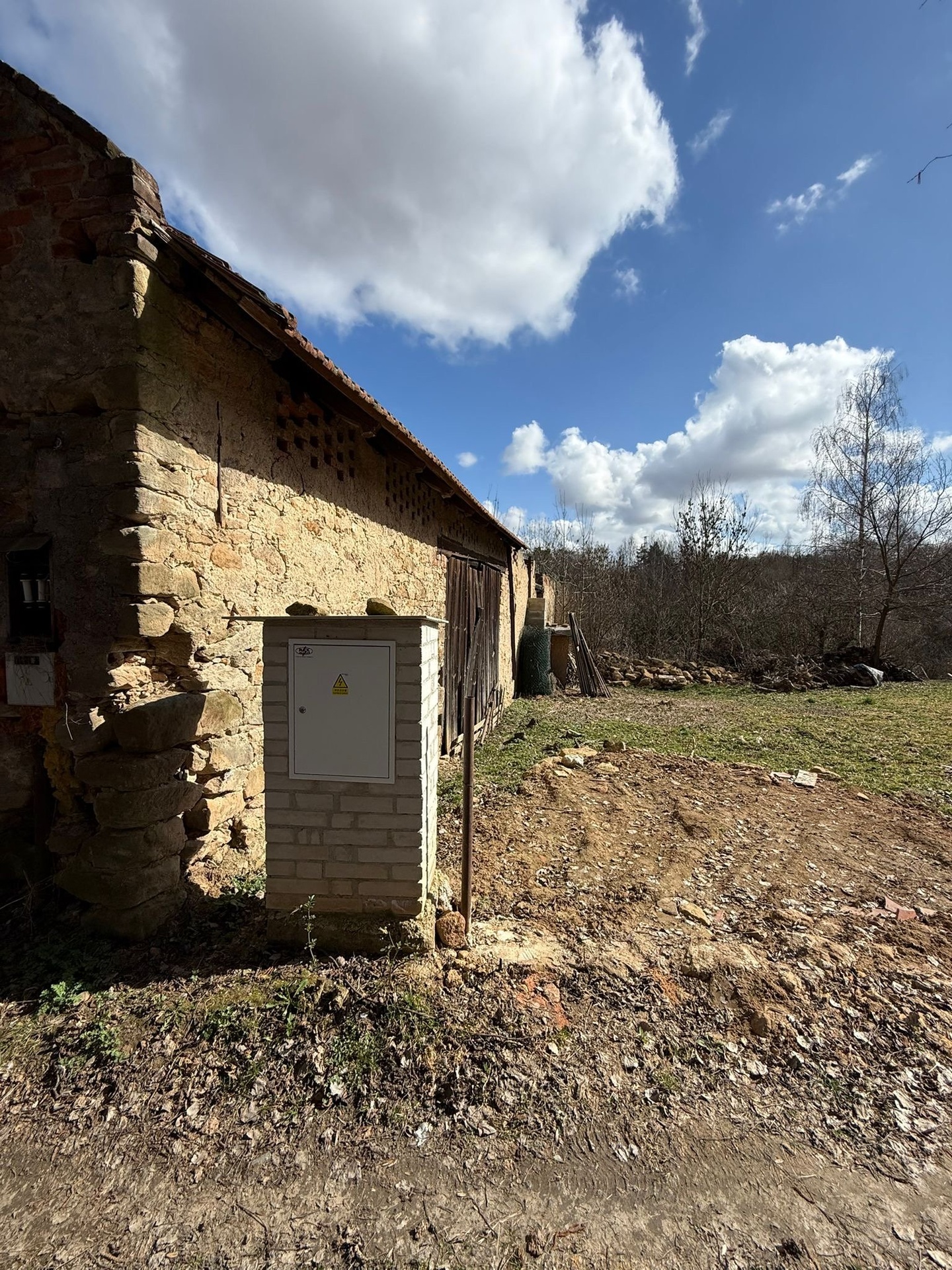 5e77f973-305d-488e-819a-83062bbe3a5d