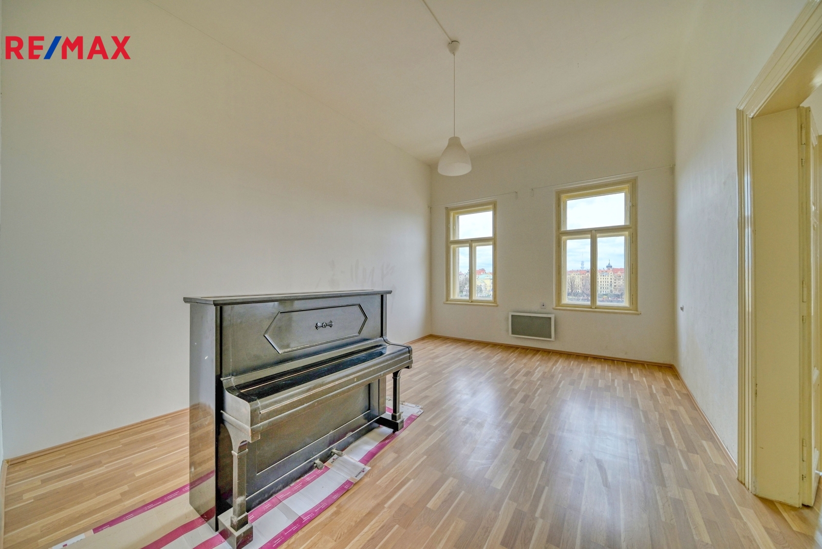 krajní pokoj s výhledem na řeku