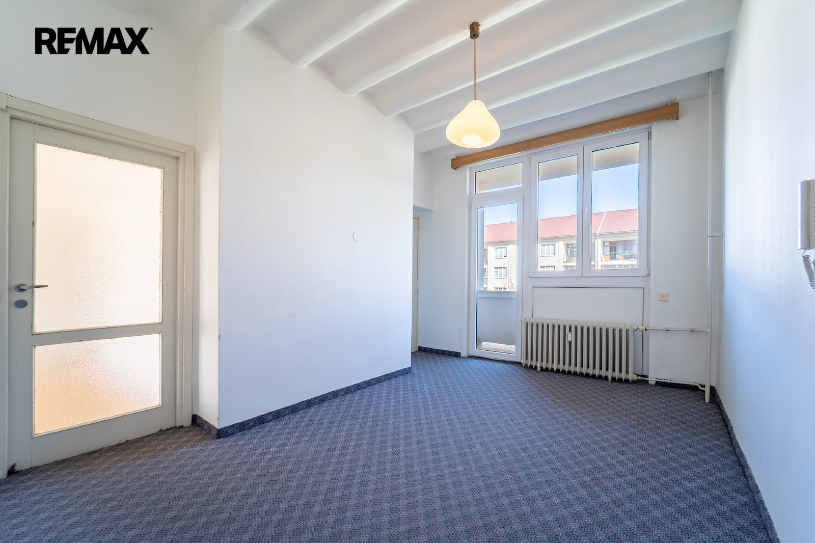 chodba s pohledem na lodžii