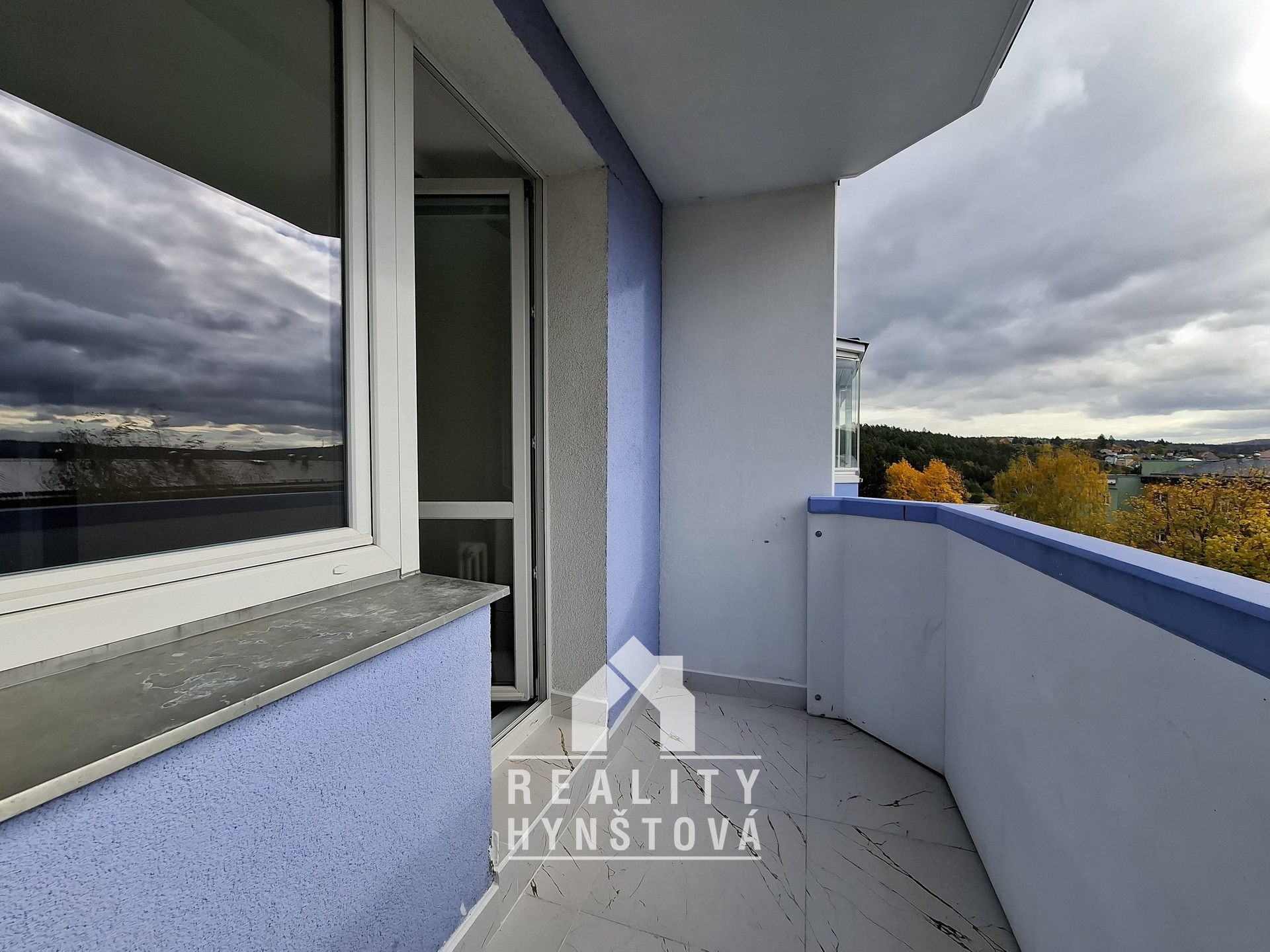 Prostorný balkon