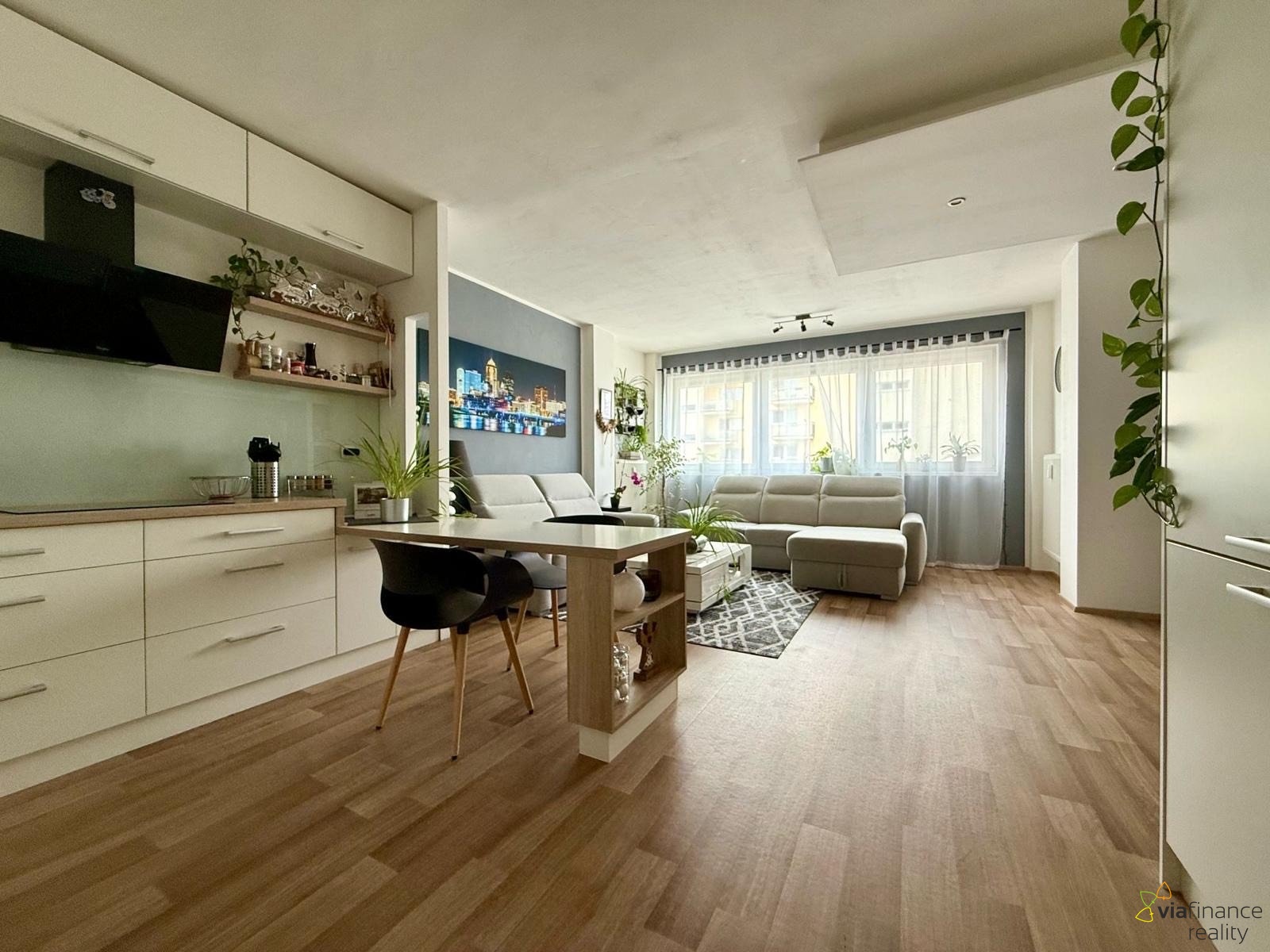 9e1befbc-4348-4948-a63d-ddc418c00441