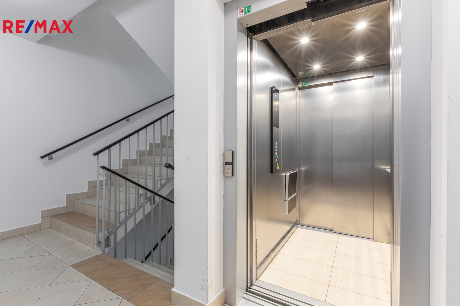 Společná chodba s výtahem