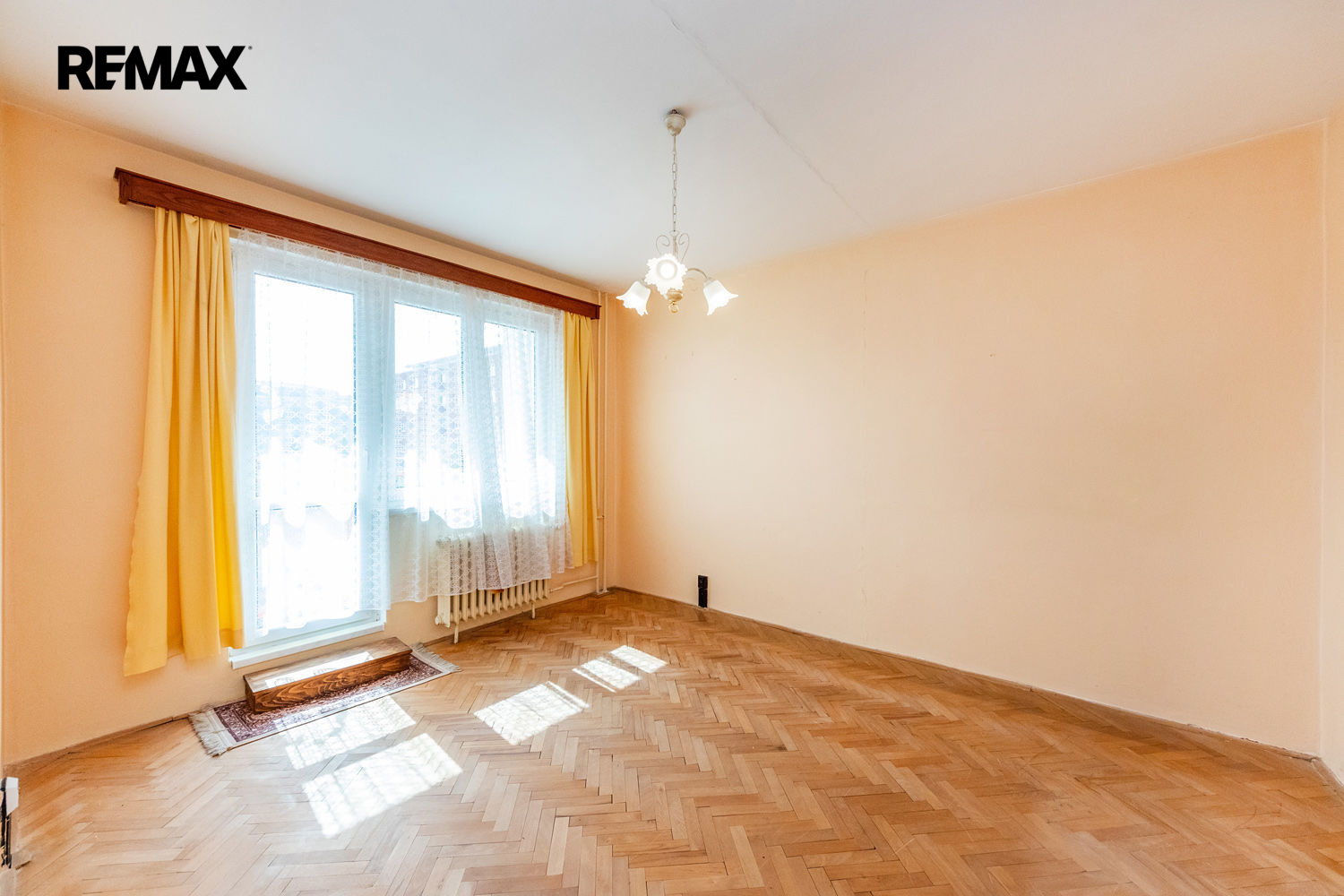 13. Třetí pokoj a vstup na lodžii