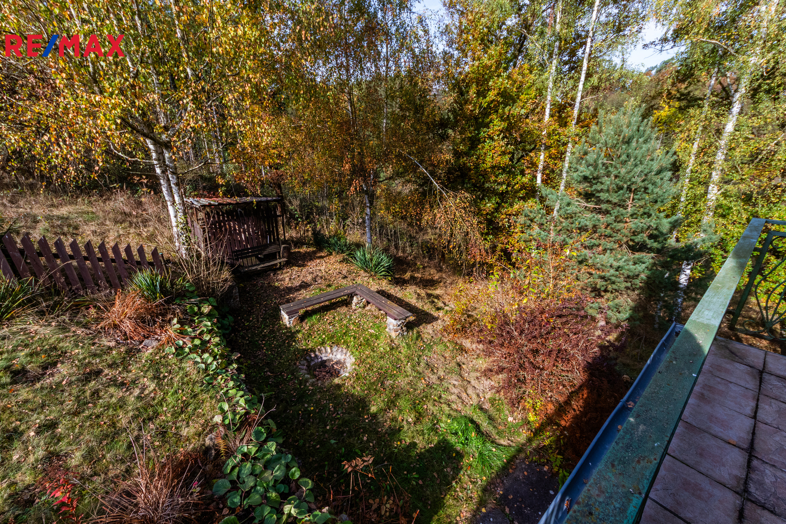 18. Ohniště před chatou