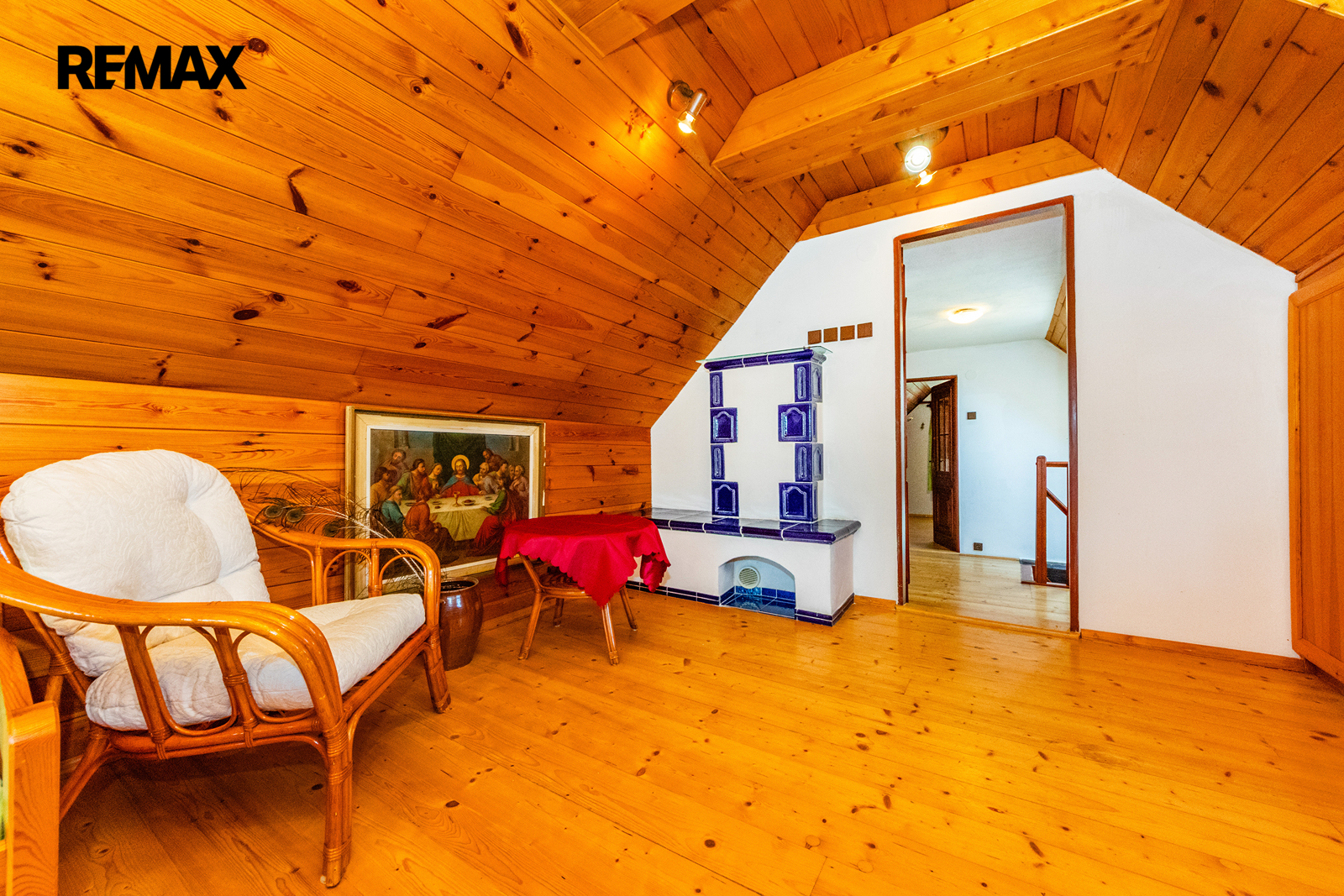 14. První ložnice v patře