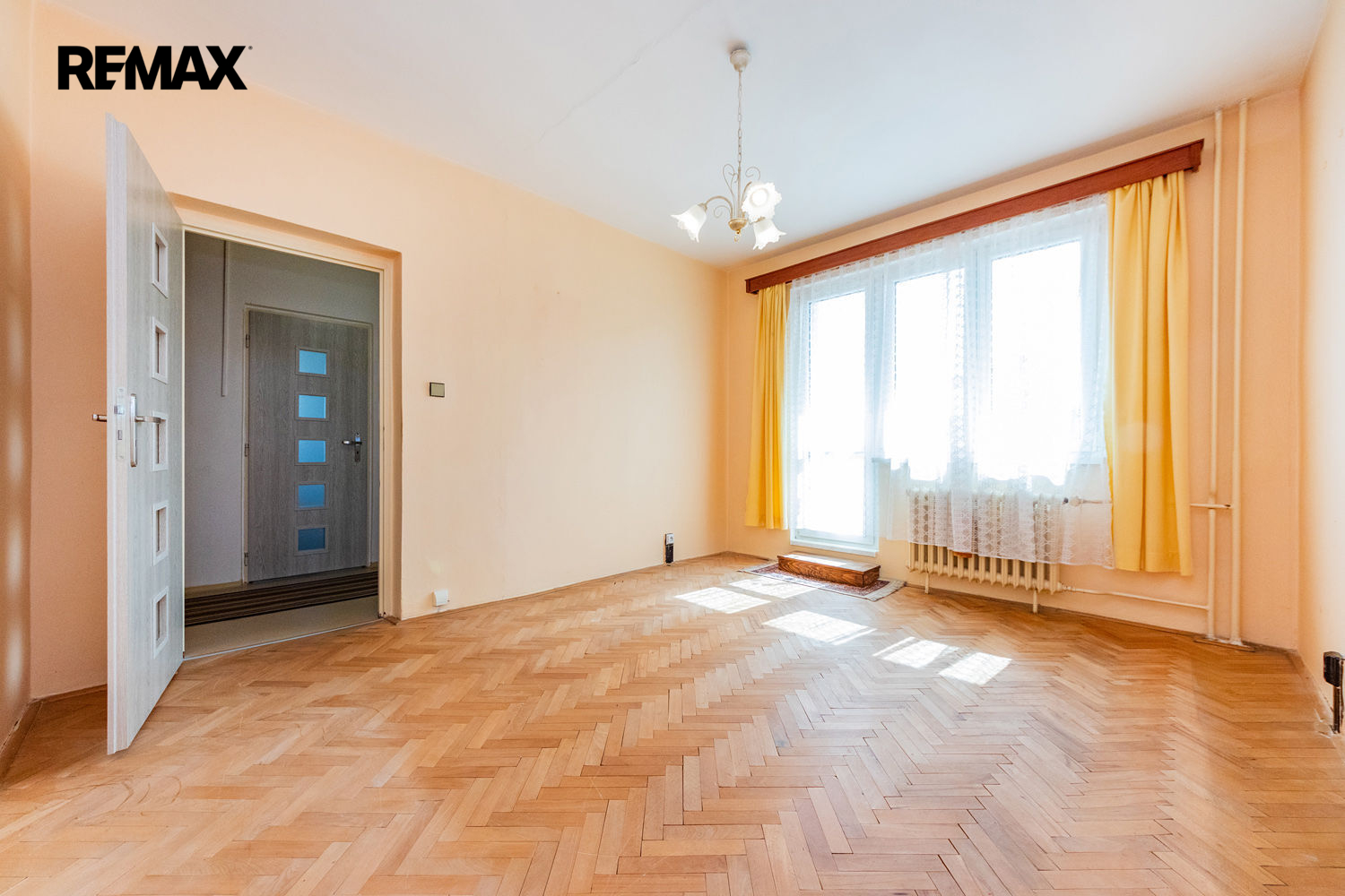 9. Třetí pokoj a vstup na lodžii