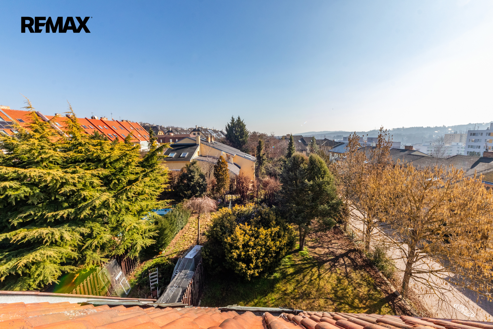 Prodej rodinného domu 229 m² – pohled 3