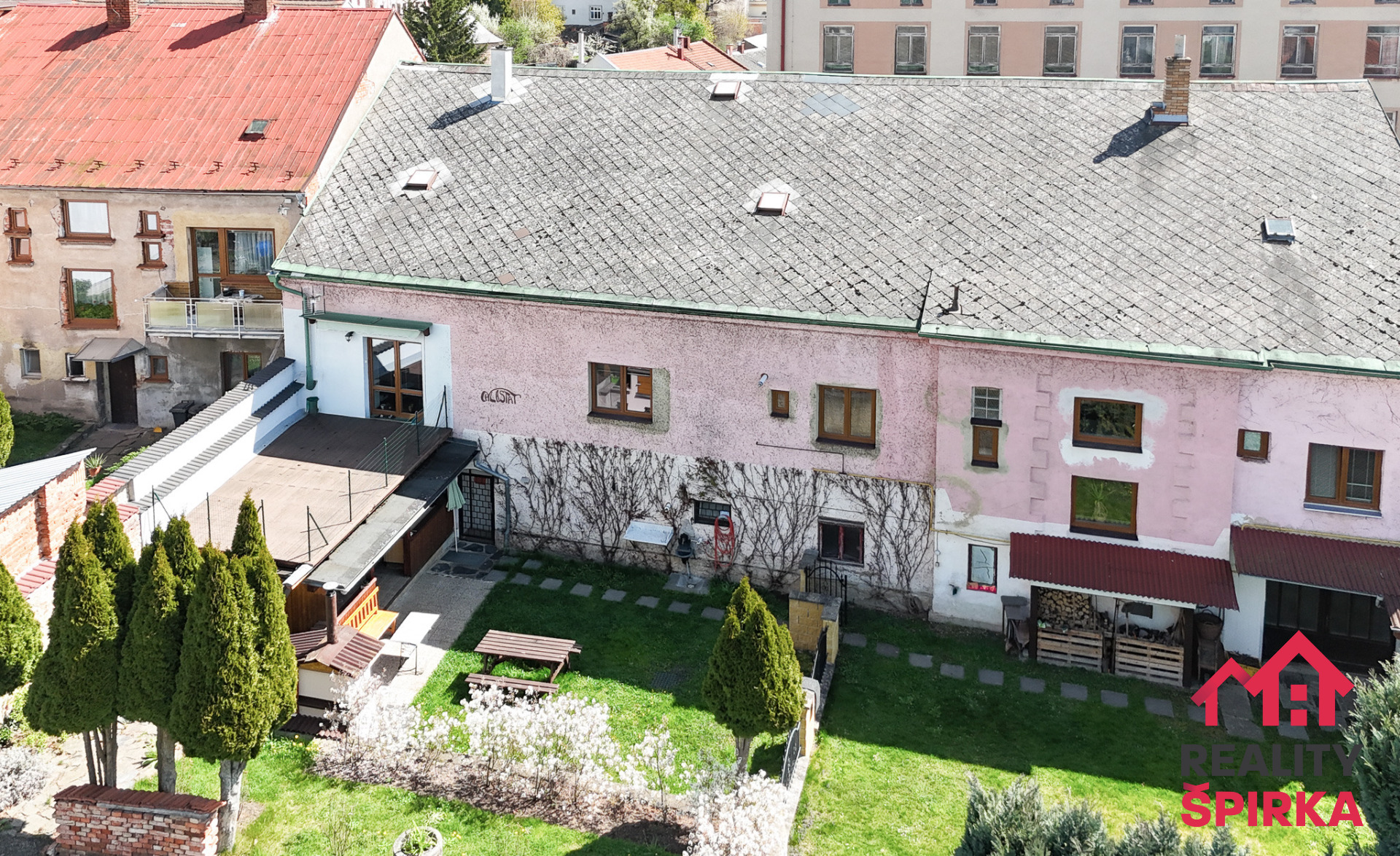 Prodej domu s byty a restaurací, Moravská Třebová