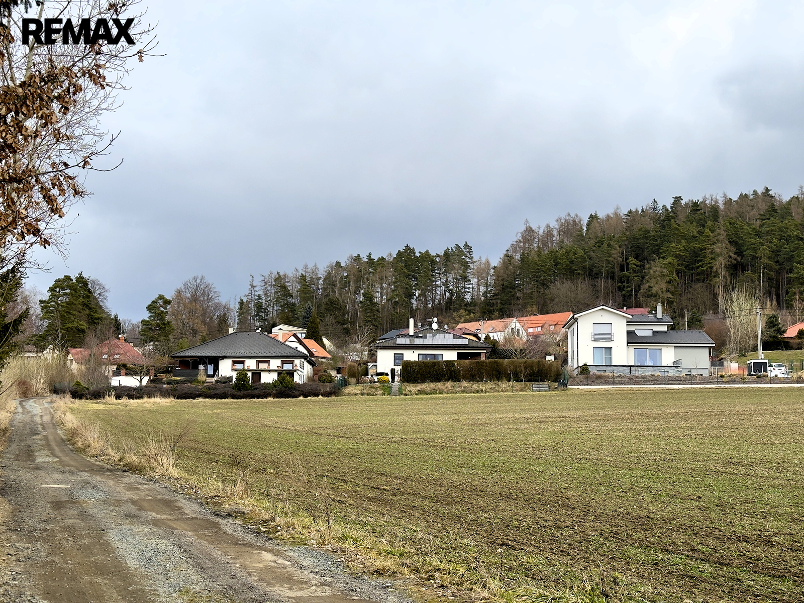 Rezidenční zástavba okolí