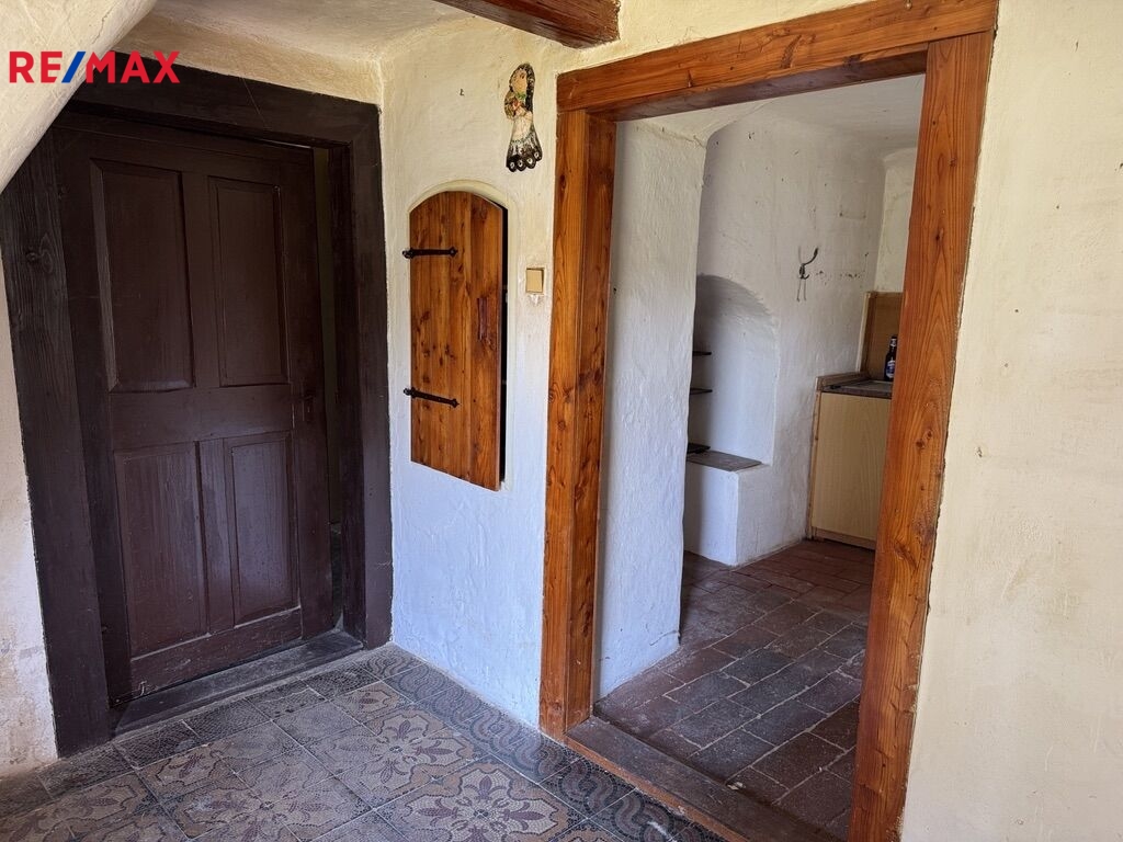 chodba s vchodem do kuchyně