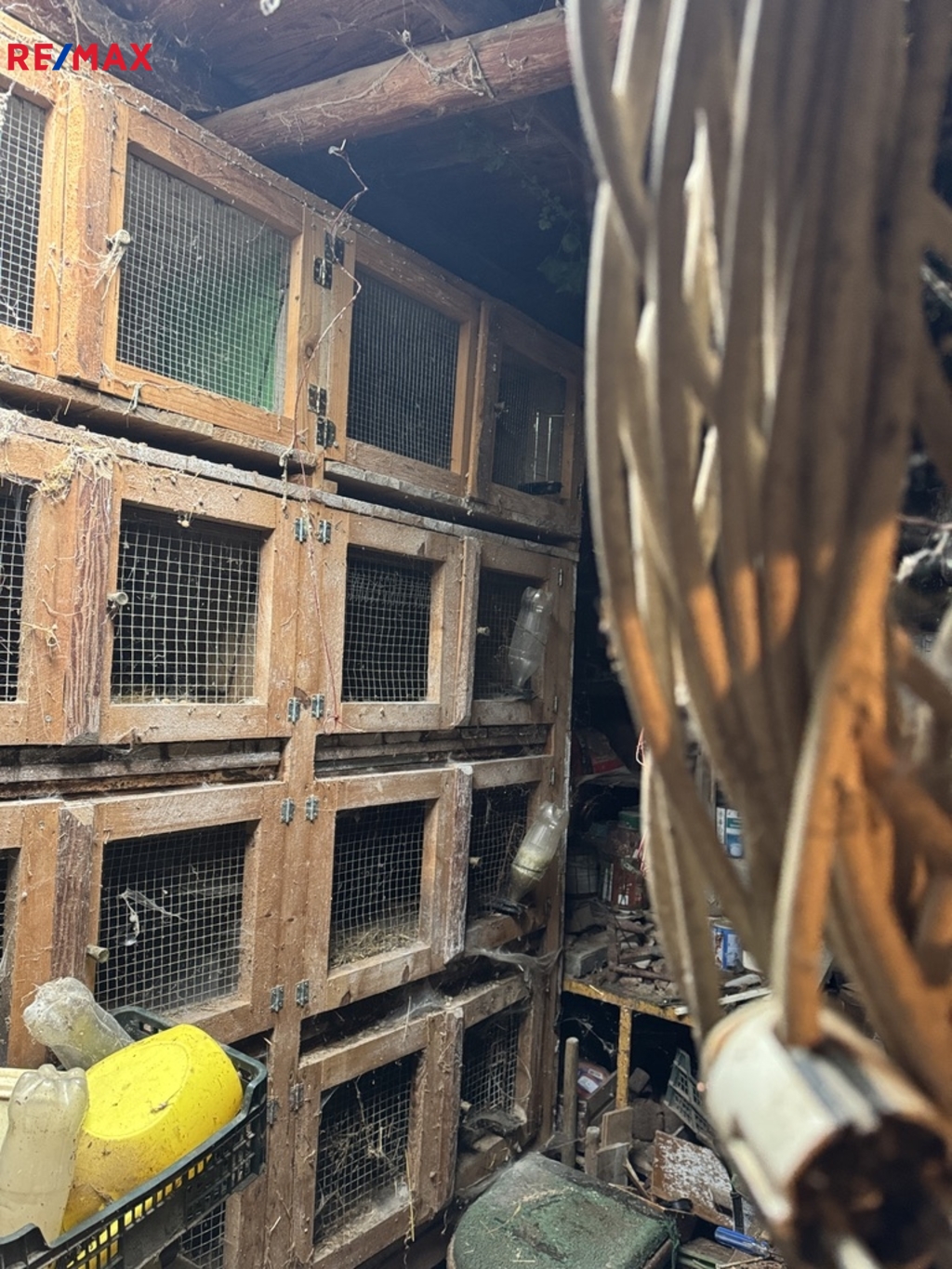 vedlejší stavba - chov králíků