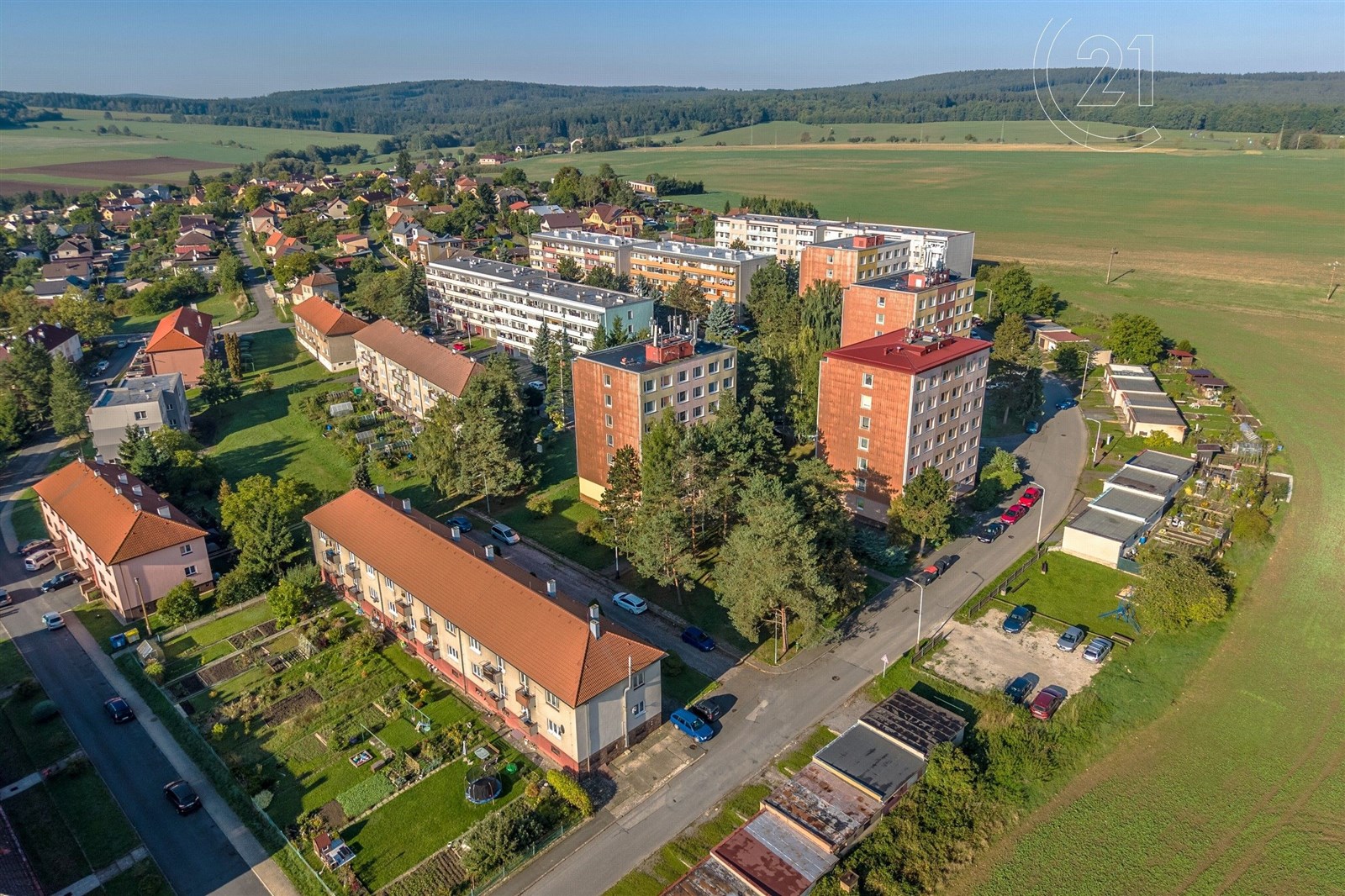 Komárov