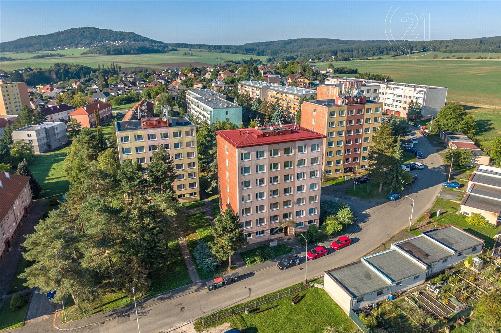 Komárov