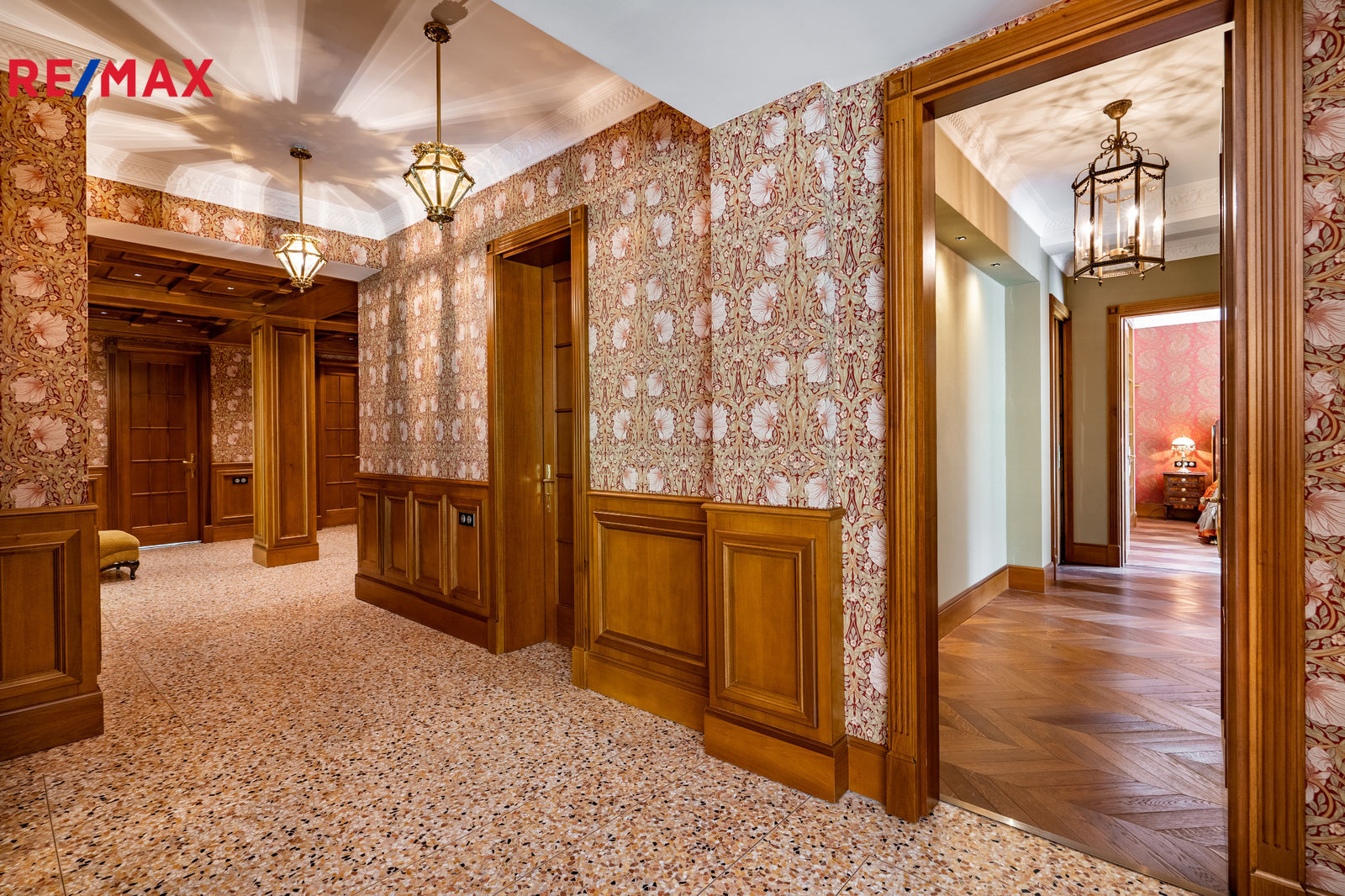 Prodej bytu 5+1 a více, 251 m² Karlovy Vary, U Imperiálu, obrázek 17