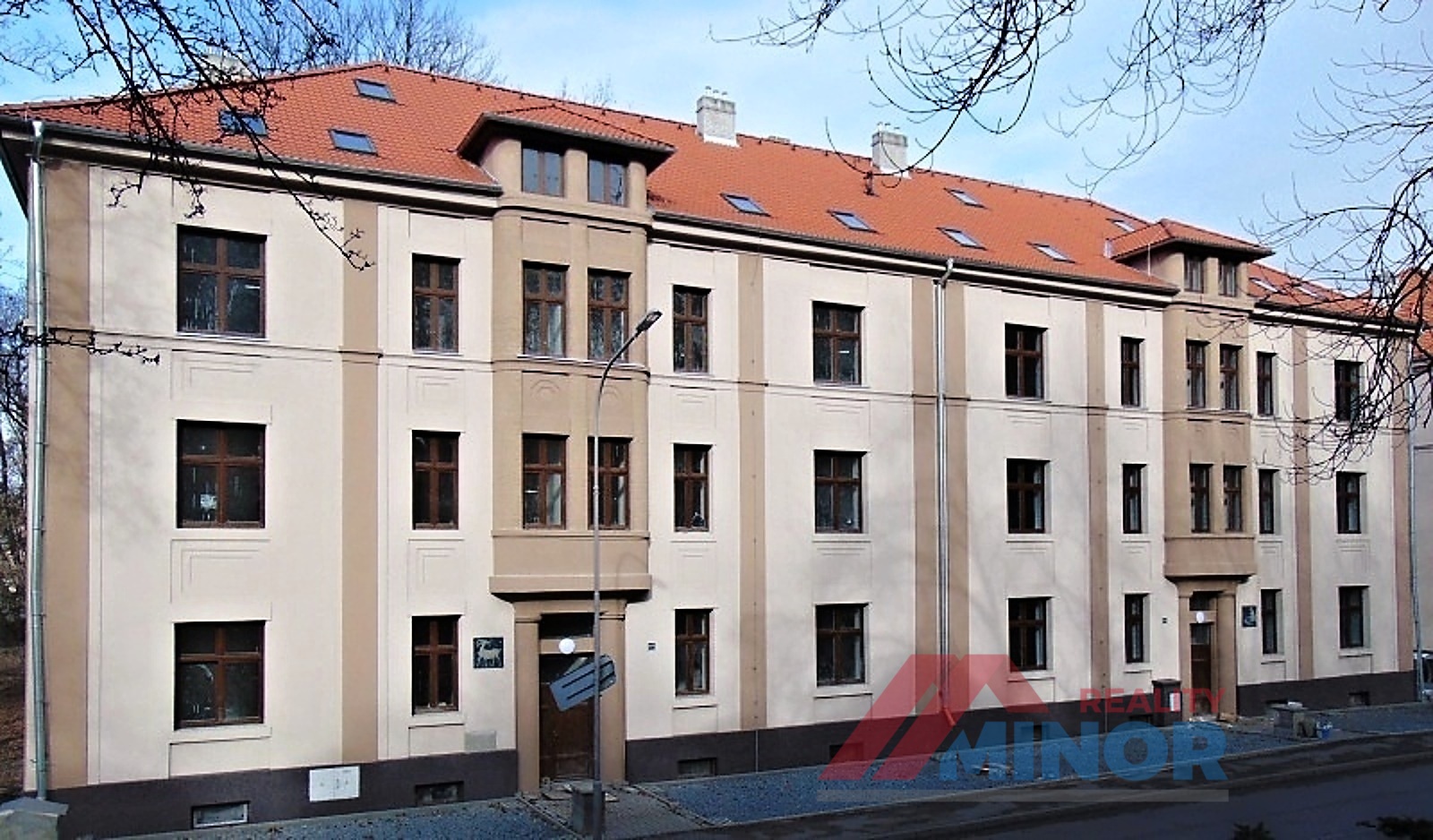 Foto dům Ouvalova.jpg