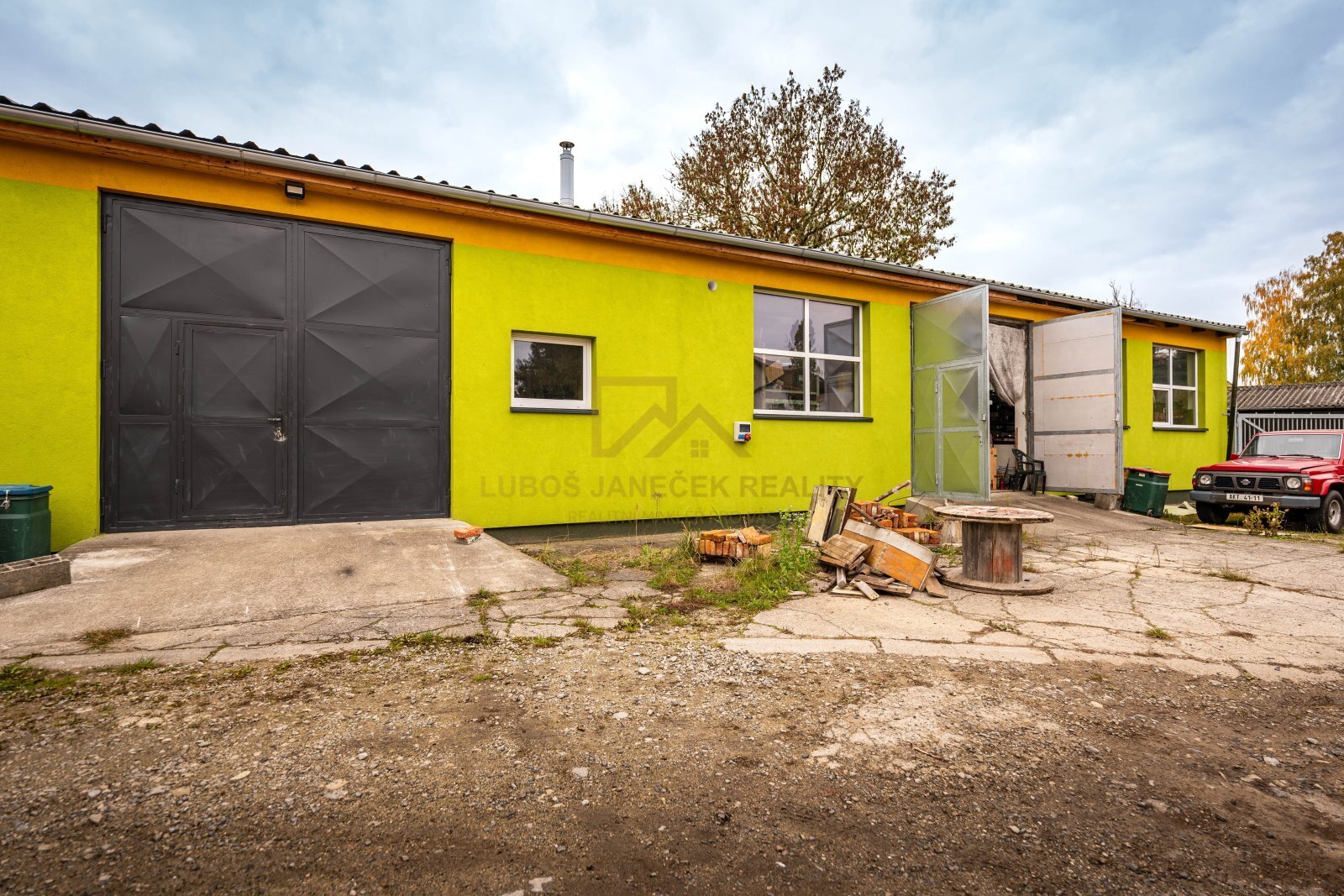 25-10-15 Veselí nad Lužnicí Pozemek Foto_36.jpg