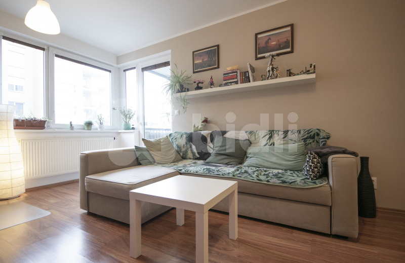 k pronájmu 2+kk, balkon, garážové stání Praha 4 Ch