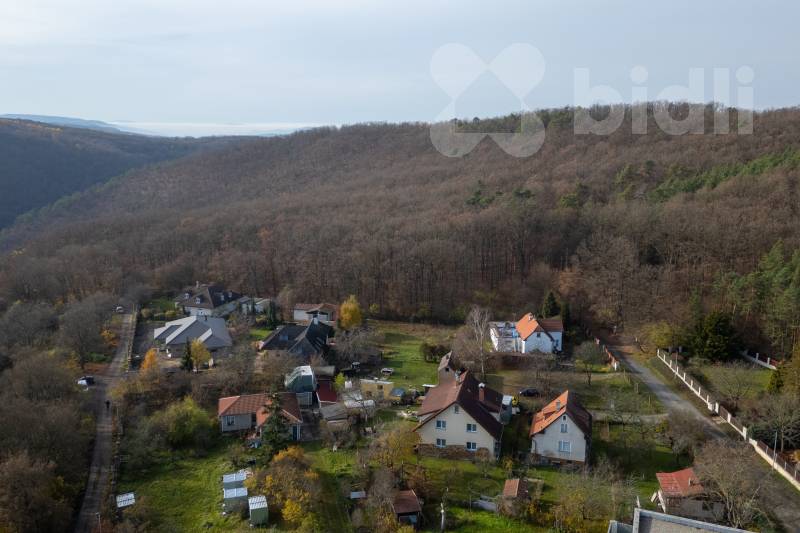 stavební pozemek Točná