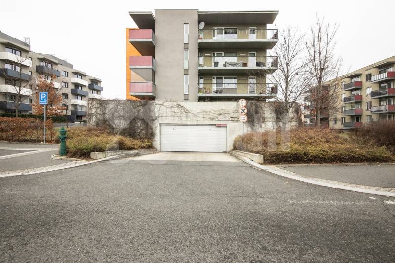 k pronájmu částečně zařízené 2+kk, Praha 4 Chodov