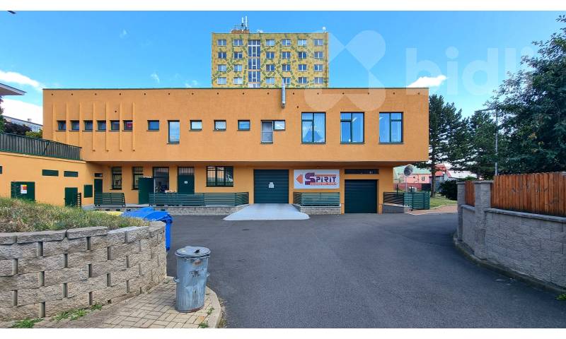 Pronájem komerčních prostor, 300 m2, Kadaň, ul. Ji